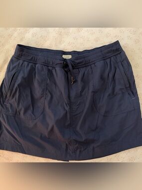 LL Bean athletic skort- navy
